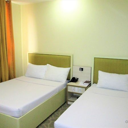 Marianne Suites Cagayan de Oro Esterno foto