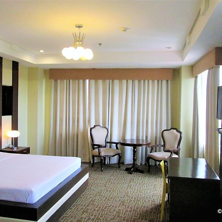 Marianne Suites Cagayan de Oro Esterno foto