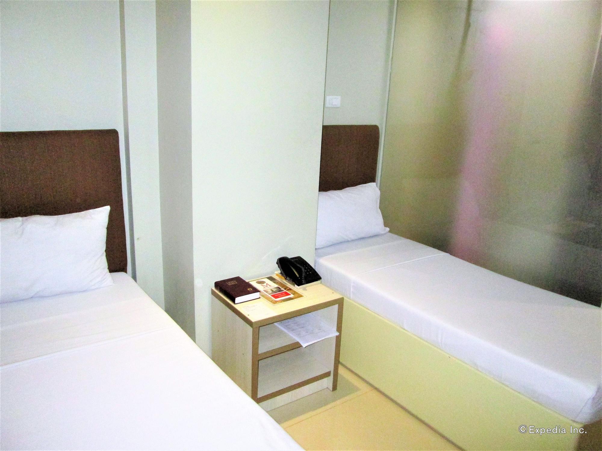 Marianne Suites Cagayan de Oro Esterno foto