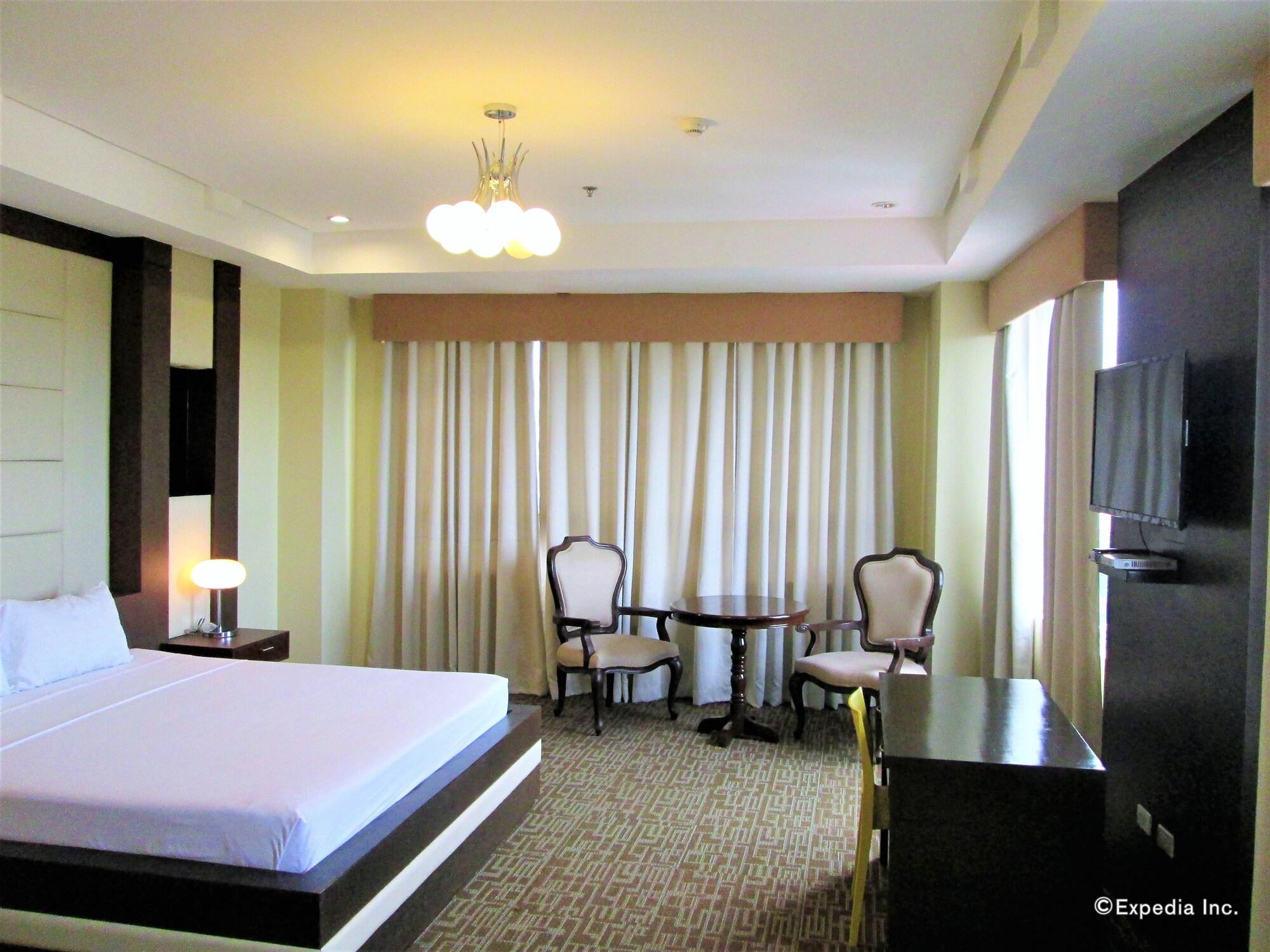 Marianne Suites Cagayan de Oro Esterno foto