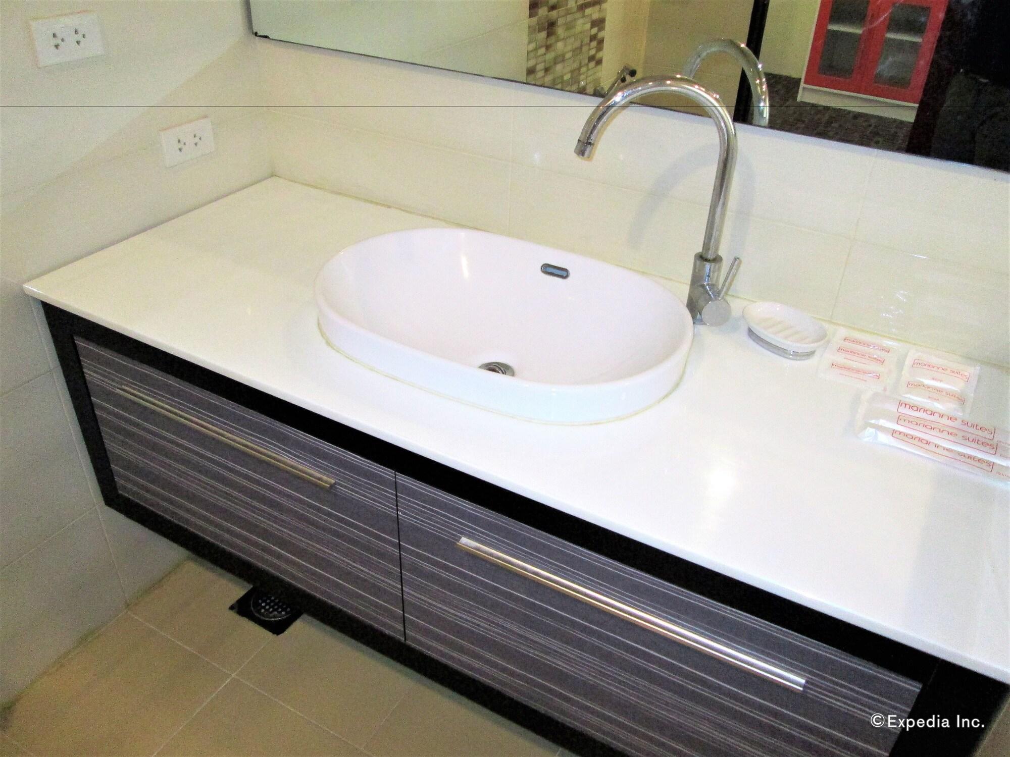 Marianne Suites Cagayan de Oro Esterno foto