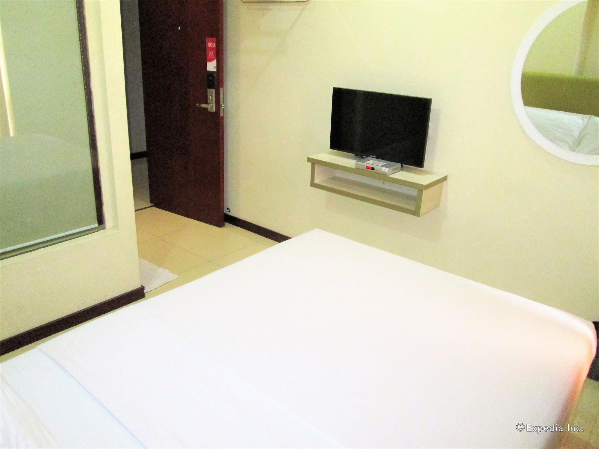 Marianne Suites Cagayan de Oro Esterno foto
