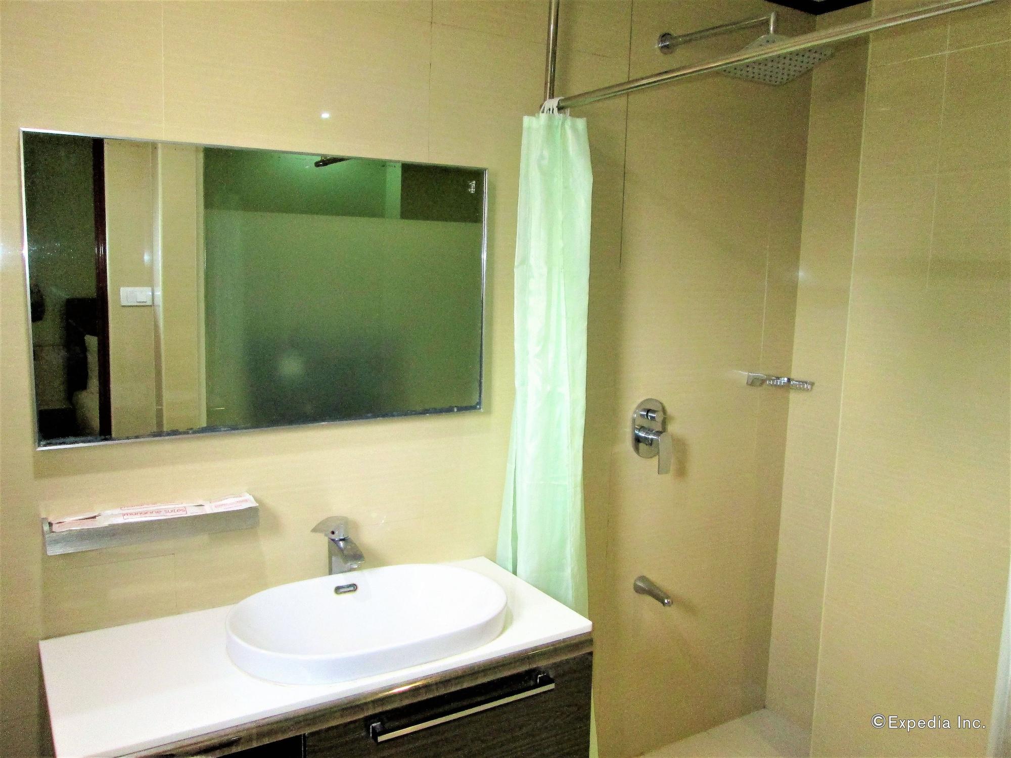 Marianne Suites Cagayan de Oro Esterno foto