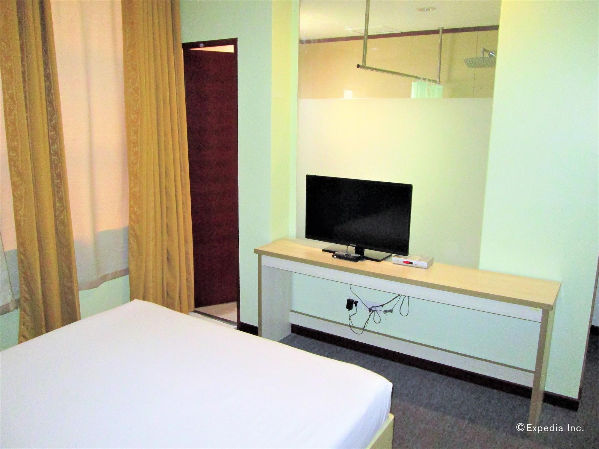 Marianne Suites Cagayan de Oro Esterno foto