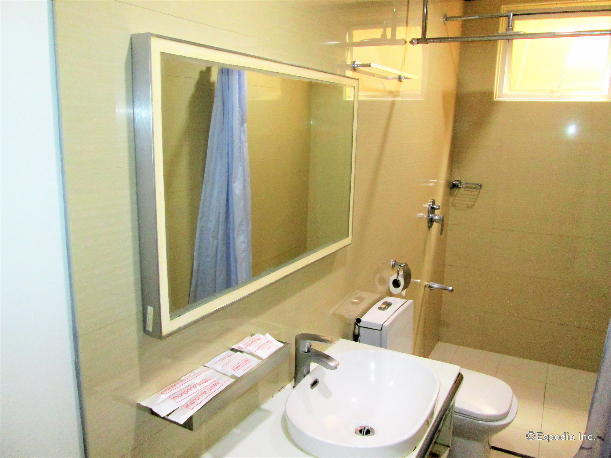 Marianne Suites Cagayan de Oro Esterno foto